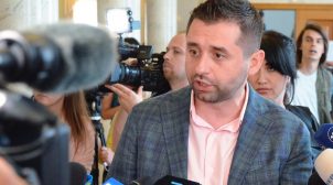 В «Слуге народа» придумали новое наказание для Николая Тищенко