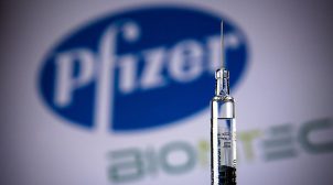 Украина договорилась с Pfizer о поставке 10 млн доз вакцины