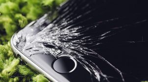 Разбился экран iPhone? Вот как можно сэкономить свои деньги