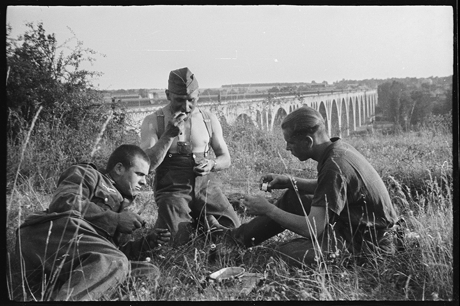 Вторая мировая война: в сети опубликовали уникальные снимки Франции в период немецкой оккупации. ФОТО