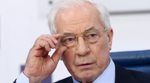 Телеканал «НАШ» оштрафовали за программу «Марафон» с Азаровым