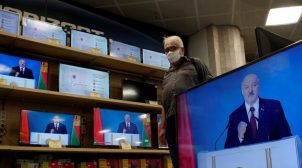В Украине запретили трансляцию белорусского госканала, который назвал «карателями» украинских военных