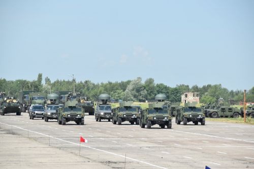 Міноборони показало техніку, яка братиме участь у параді на День Незалежності