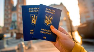 Сотрудников госструктур обяжут доказывать, что у них только украинское гражданство