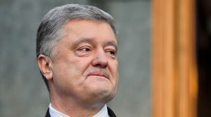 Порошенко про рішення КСУ: Прийшов час «95 кварталу» жартувати українською, а не над українською
