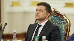 Зеленский может отказаться от петиций, поскольку они его не интересуют, — мнение