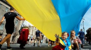 Больше половины украинцев довольны своей жизнью