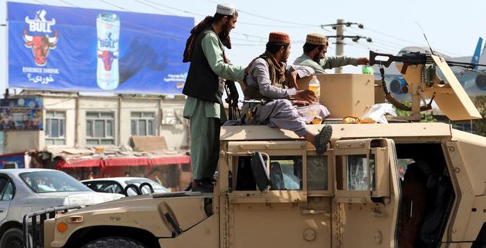 США можуть авіаударами знищити військову техніку, яка дісталася “Талібану”