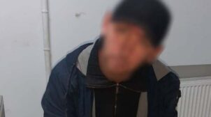 В Киеве мужчина порезал ножом двух человек и пытался сбежать
