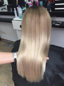 Кератиновое выпрямление волос: преимущества процедуры Кератиновое выпрямление волос: преимущества процедуры
