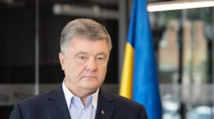 Порошенко звернувся до “слуг”: ви ведете країну до диктатури, але закінчите як Янукович. ВІДЕО