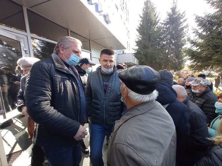 На Житомирщині протестувальники проти підвищення тарифів увірвалися в будівлю “Житомиргазу”