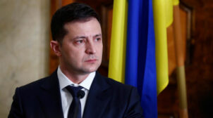 «Отмолчаться не выйдет»: журналисты ждут от Зеленского комментария по поводу офшорного скандала