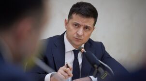 ДТЕК Ахметова напомнила Зеленскому, что 7 суден с углем, о которых он говорил, везет именно она