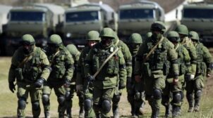 Росія почала відводити війська від кордону з Україною