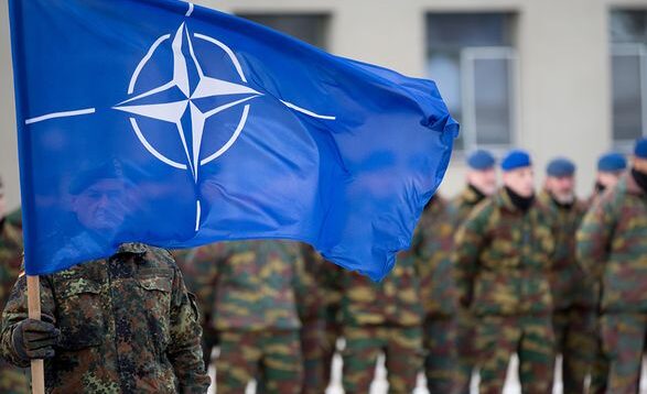 Болтон запропонував розмістити в Україні війська НАТО для стримування РФ