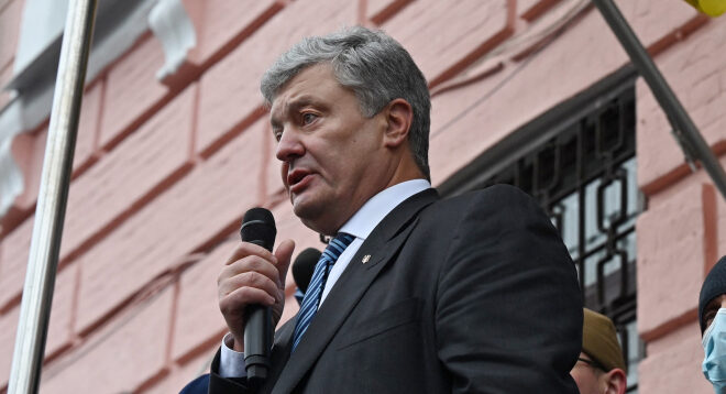 Прийшов час захлопнути кришку піаніно, – Порошенко звернувся до прихильників