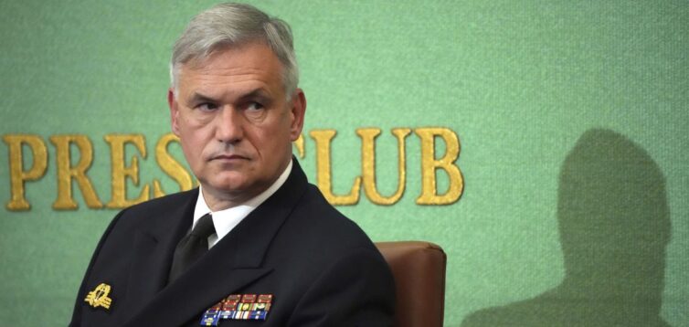Глава ВМС Німеччини заявив, що Крим завжди буде російським, а сам Путін заслужив повагу