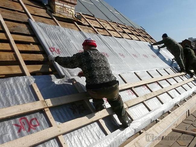 Зачем нужна гидроизоляция кровли при строительстве Зачем нужна гидроизоляция кровли при строительстве
