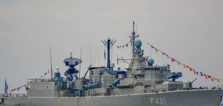 Франция направляет в Черное море свой фрегат из-за российской угрозы