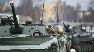 Через реку Припять в 4 милях от Украины развернули понтонный мост