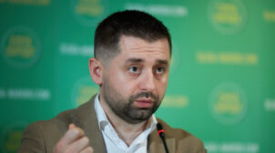 Арахамия заявил, что CNN, Bloomberg и WSJ хуже чем Скабеева и Соловьев