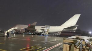 В Україну прилетіли чергові транспортні літаки з військовою допомогою від США та Британії