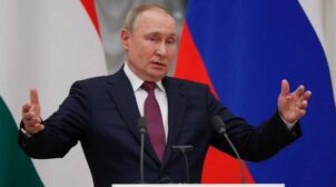 Путин запросил у Совета Федерации России разрешение на использование армии за рубежом