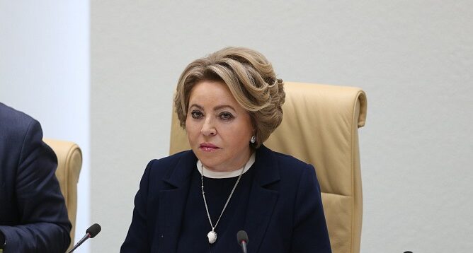 Голова Ради Федерації РФ Матвієнко: “Що Росія зробила поганого Україні?”