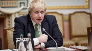 Британія вже готова активізувати санкції проти Росії, – Джонсон
