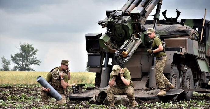 Тисячі українських військових зараз за кордоном вчаться керувати західною технікою, – Резніков