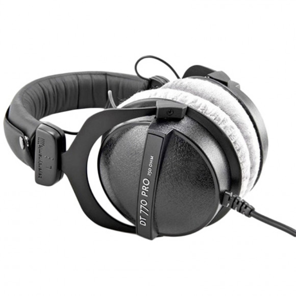Beyerdynamic DT 770 PRO — еталонні повнорозмірні динамічні навушники закритого типу Beyerdynamic DT 770 PRO — еталонні повнорозмірні динамічні навушники закритого типу