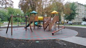 (Укр) Дитячі та спортивні майданчики