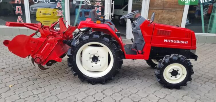 Міні-трактори у садівництві: ефективність і зручність роботи