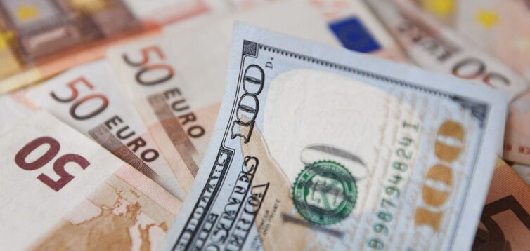 Як швидко та вигідно перевіряти курси валют в Україні у 2025 році