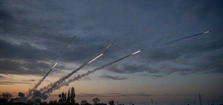 Ракетний обстріл України