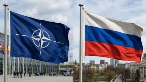 Прапори НАТО та Росії